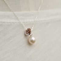 Image 4 of Puka shell necklace cultured freshwater pearl