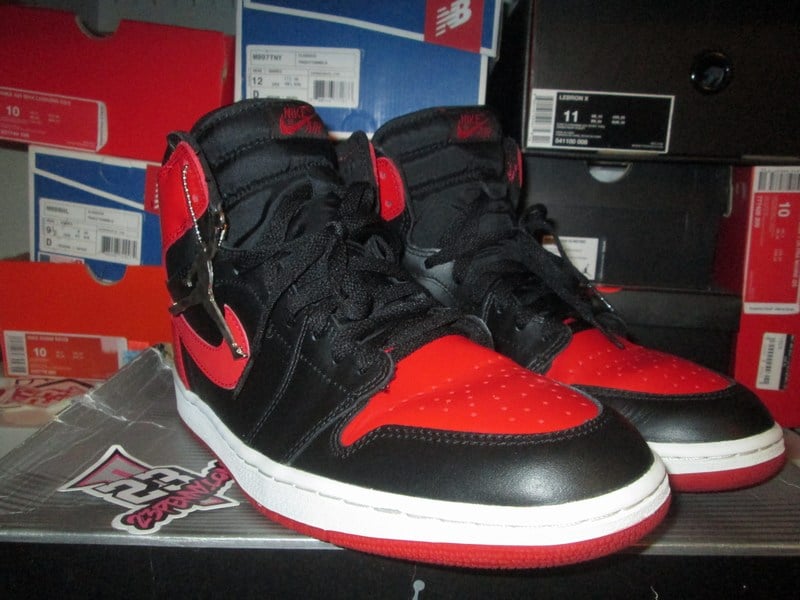 Image of Air Jordan I (1) Retro Hi "Blk/Red" 2001 *PRE-OWNED*