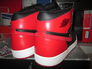 Image of Air Jordan I (1) Retro Hi "Blk/Red" 2001 *PRE-OWNED*