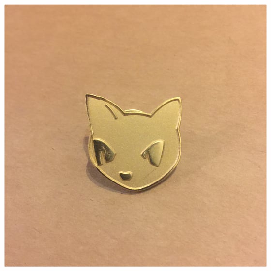 Image of 1" Gomi Gold Lapel Pin