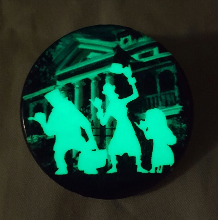 1.5 Round Glowing Button Hitchhiker