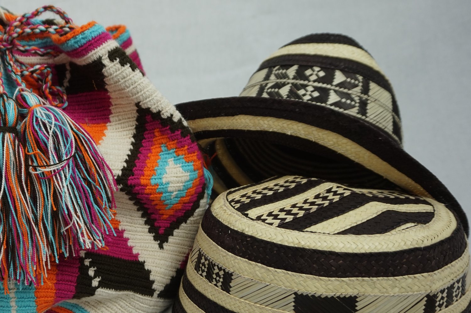 Image of Cream & Fuschia Mochila 
