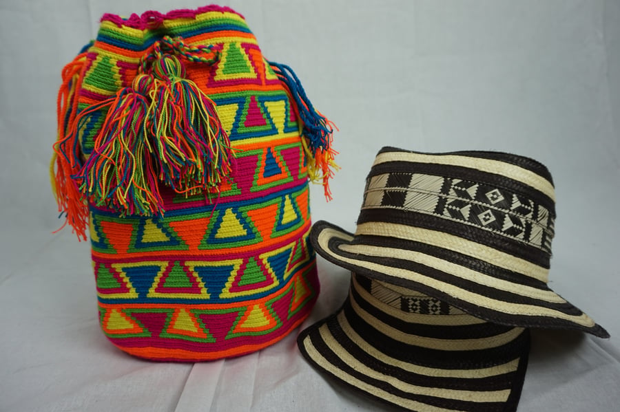 Image of Neon Pyramid Mochila 