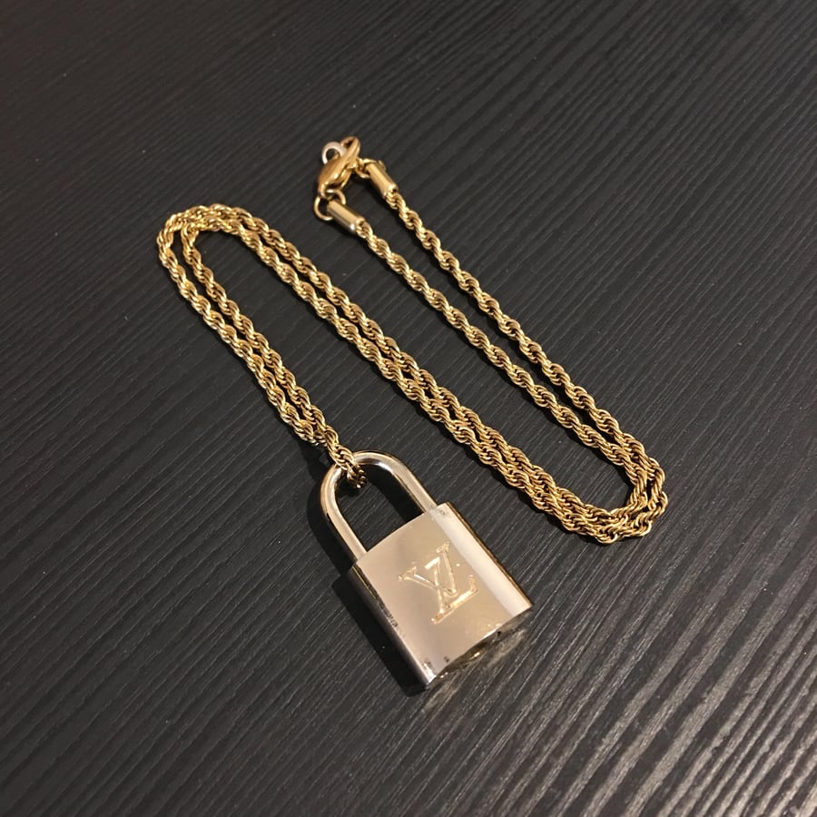 Image of Solid 18K Gold LV Lock