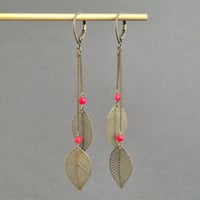 Image 2 of Boucles d’oreilles feuilles bronze