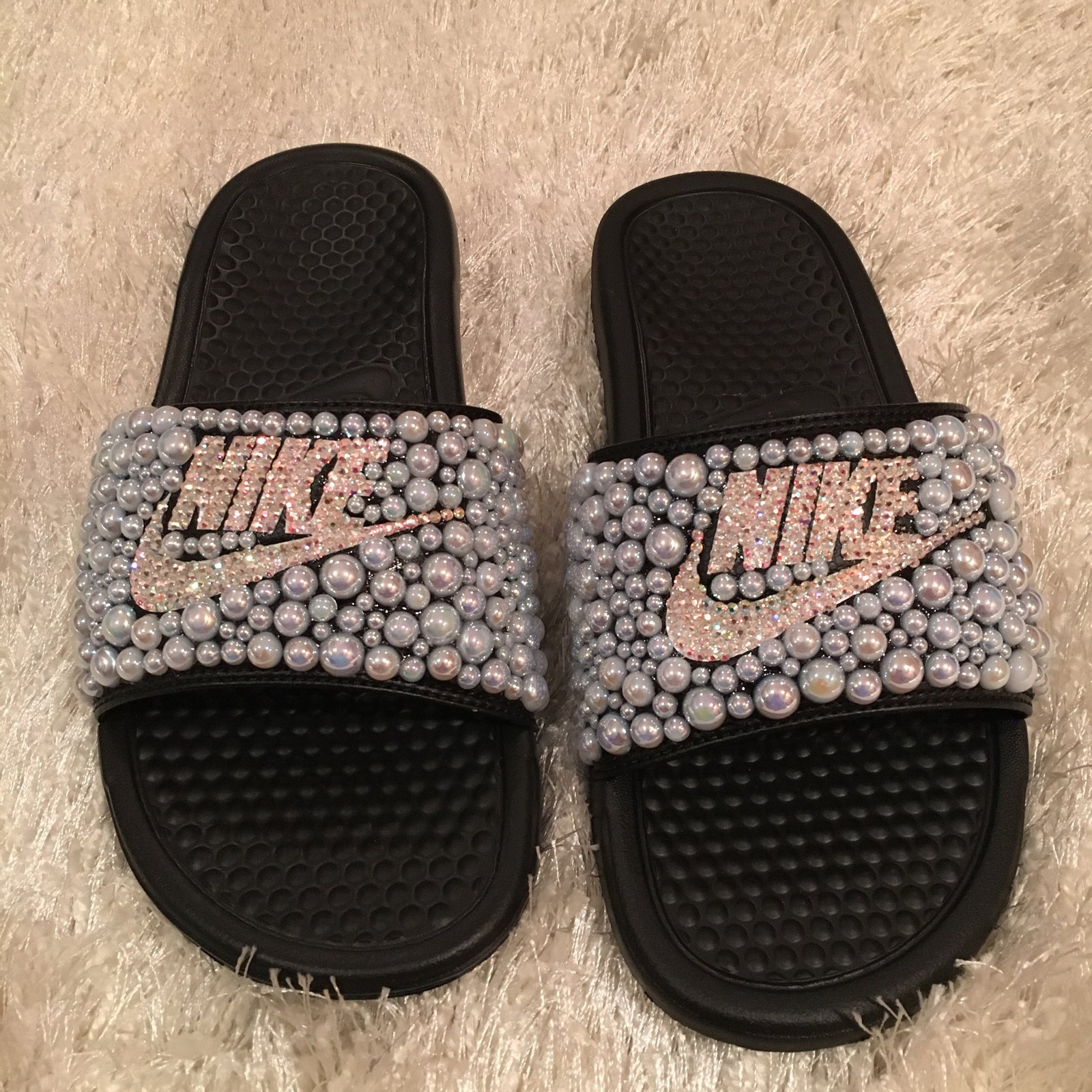 nike benassi slippers