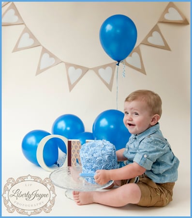 Birthday Cake Smash & Tub Splash Photo Shoot