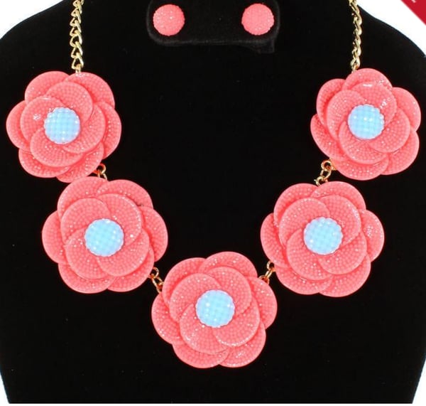 Image of Pastel Flower Necklace Set