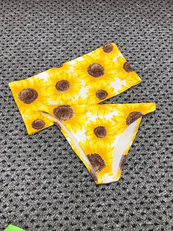 Image of SUNFLOWER BANDEAU BIKINI - Size 10