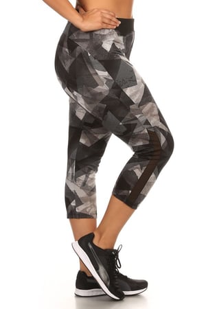 Image of MESH ABSTRACT CAPRI LEGGINGS