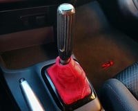 Image 2 of 9thgen recaro shiftboot /armrest/ebrake