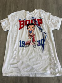 Large oversized Betty RWB lace destroyed