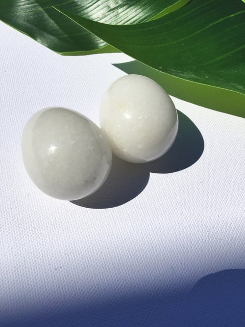Image of YONI EGGS :: White Jade :: Large