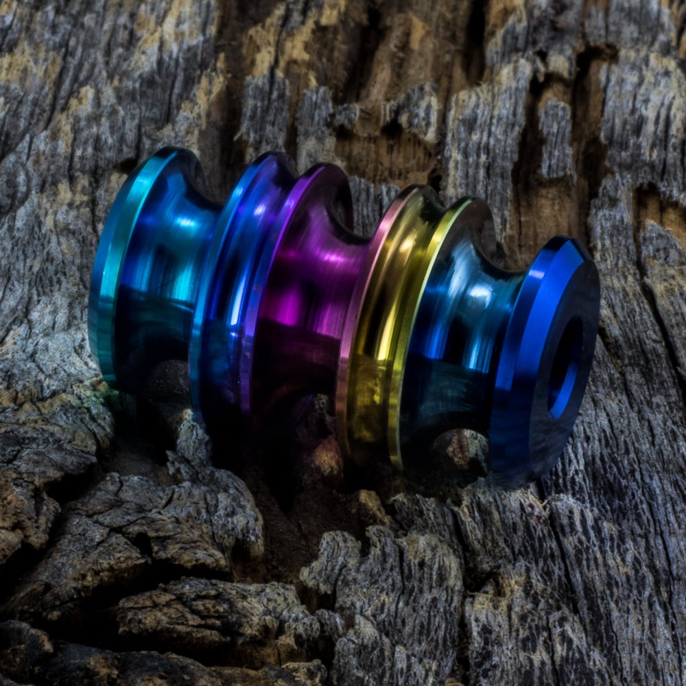 Image of Kraken Rainbow bead #1