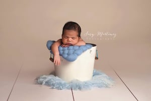 Image of Round Curly Felted Blanket - BABY BLUE