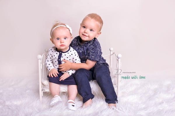 Image of children photo session booking deposit