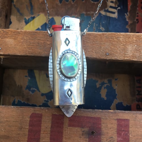 Image of REVERSIBLE LABRADORITE AND ABALONE LIGHTER NECKLACE