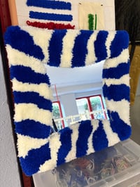 Image 2 of febrero · tufting espejo · Madrid