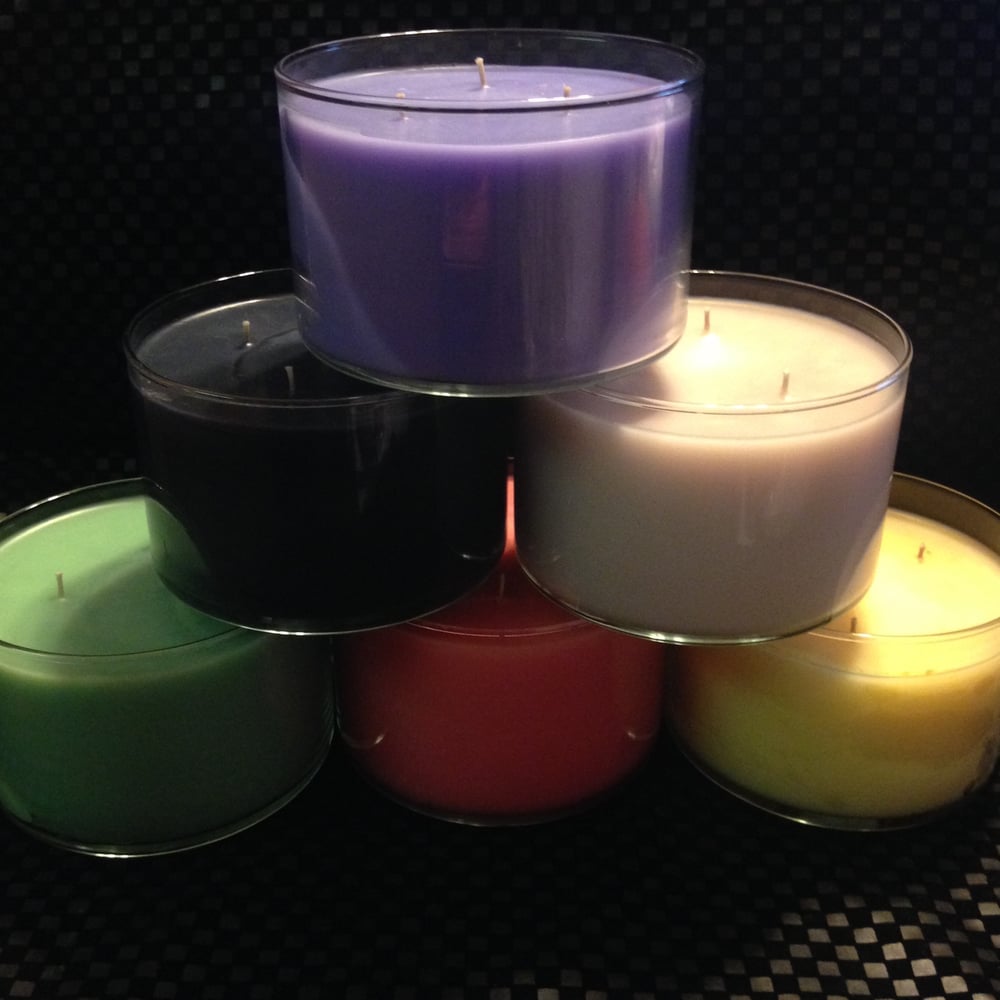 Image of Triple wicked 20 ounce candle