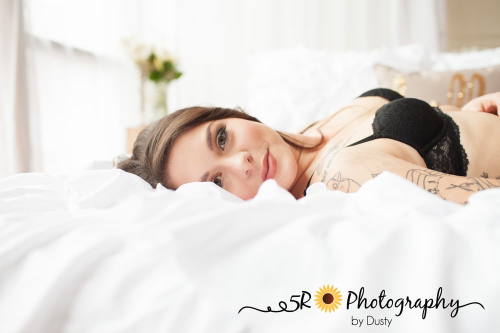 Image of Boudoir mini sessions Jan 14 & 21