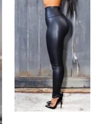 Liquid leggings