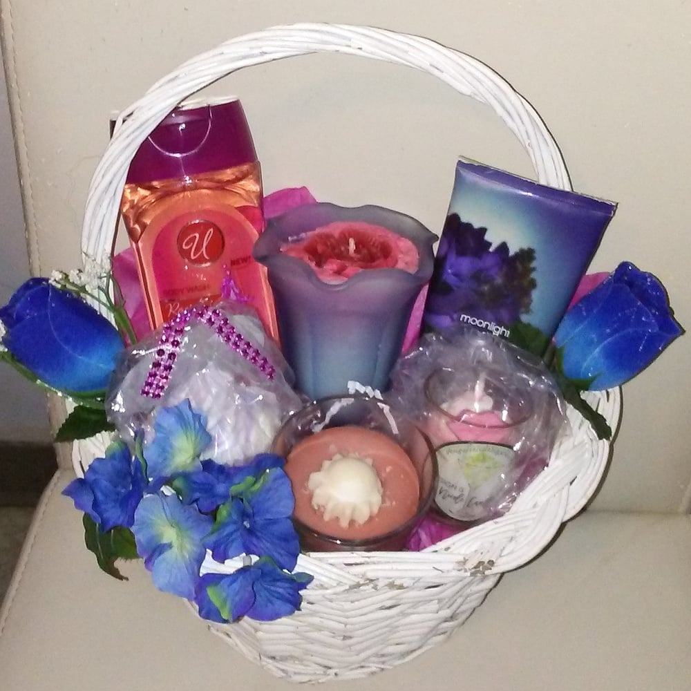 Image of Pamper Party Gift baskets