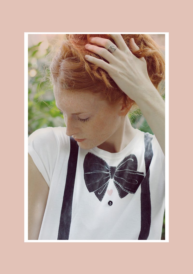 Image of Charlotte bow tie and suspenders t-shirt dipinta a mano, personalizzabile o su misura