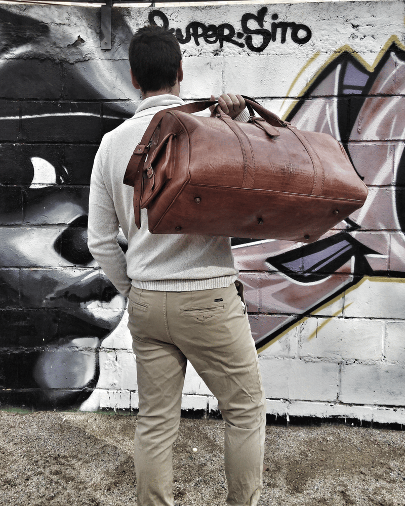 Image of travel leather bag fad