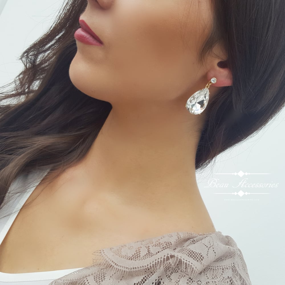 Image of Clear Crystal Peardrop Earrings