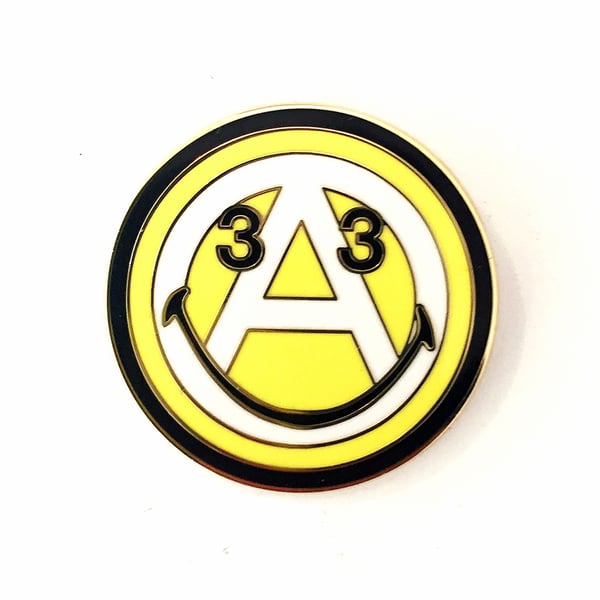 Image of 😃Ⓐ Riot Style x Verdy - VK Design Logo Lapel Pin