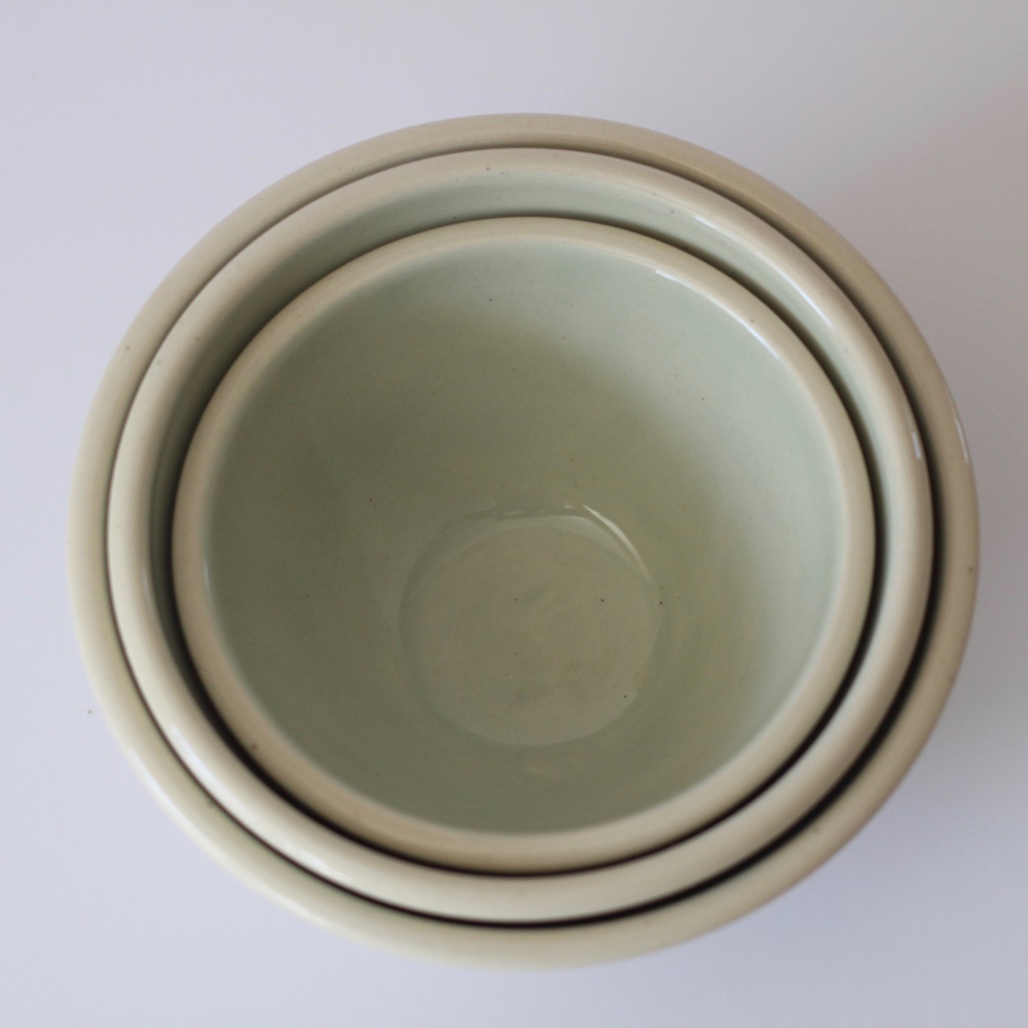 Image of Ceramic Nesting Matching 3 Bowl Set | White and Light Green Bowl Set | Ready to Ship