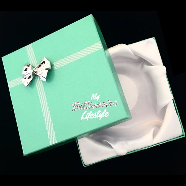 Image of Gift box with bow (Tiffany Blue)