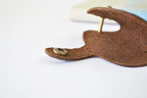 Image of Handmade Genuine Natural Leather Key Holder, Leather Key Organizer, Leather Key Chain E01