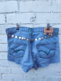 Image 20 of Vintage levi cut off shorts - waist 33 inches with stretch black beads