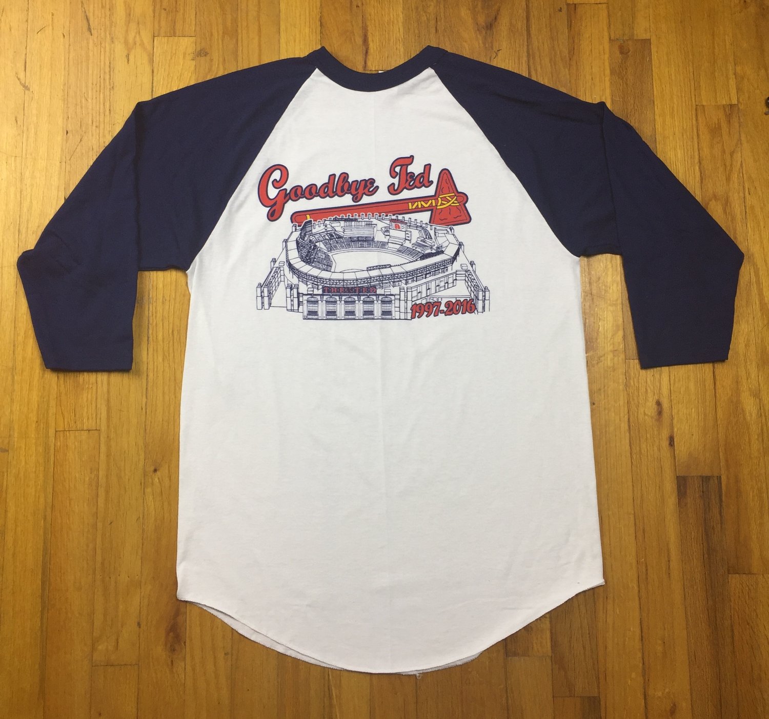 Turner field final season shirt Clearance