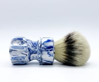 Image 2 of Sapphire SNØ