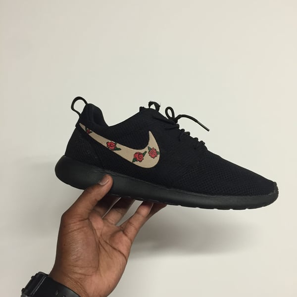 Image of Custom "roses on roshe" roshe run