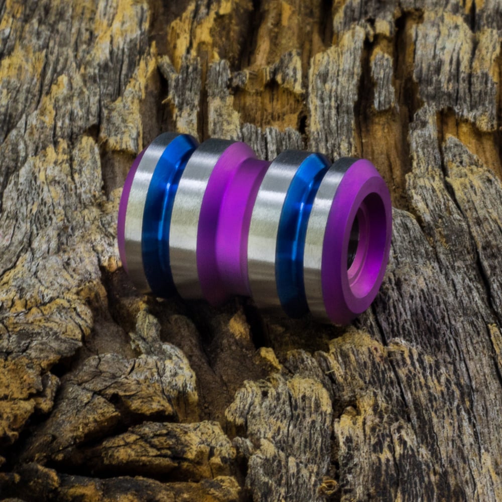 Image of Tank Wicked Orchid & Electric Blue Ti Bead #1