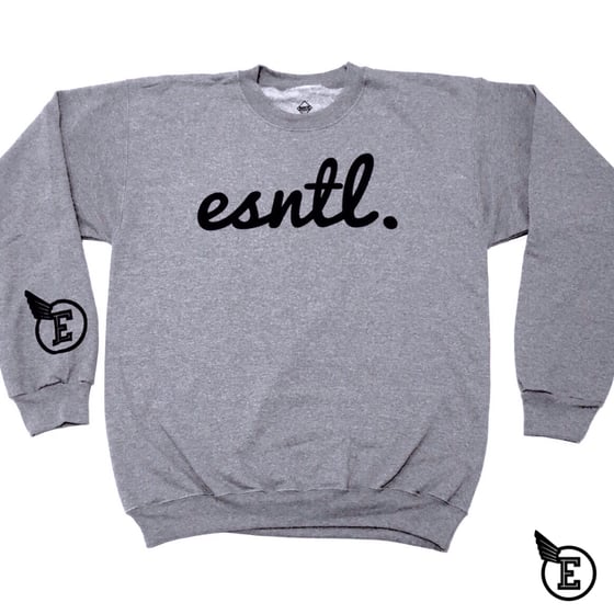 esntl t shirt