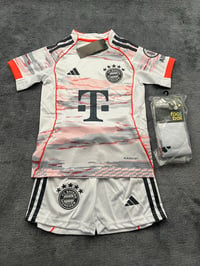 Image 1 of Bayern Munich white 