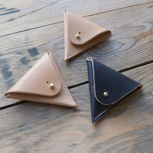 Image of Triangle Coin Case