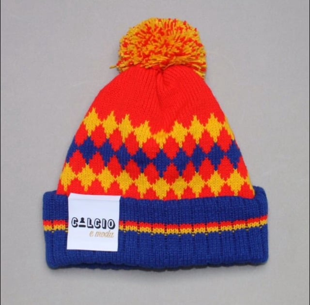 Image of SPAIN BOBBLE HAT