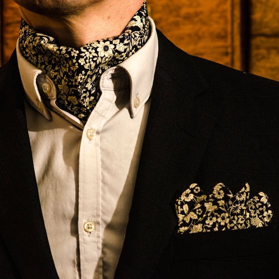 Image of Gents Navy Floral Cravat and Pocket Square 