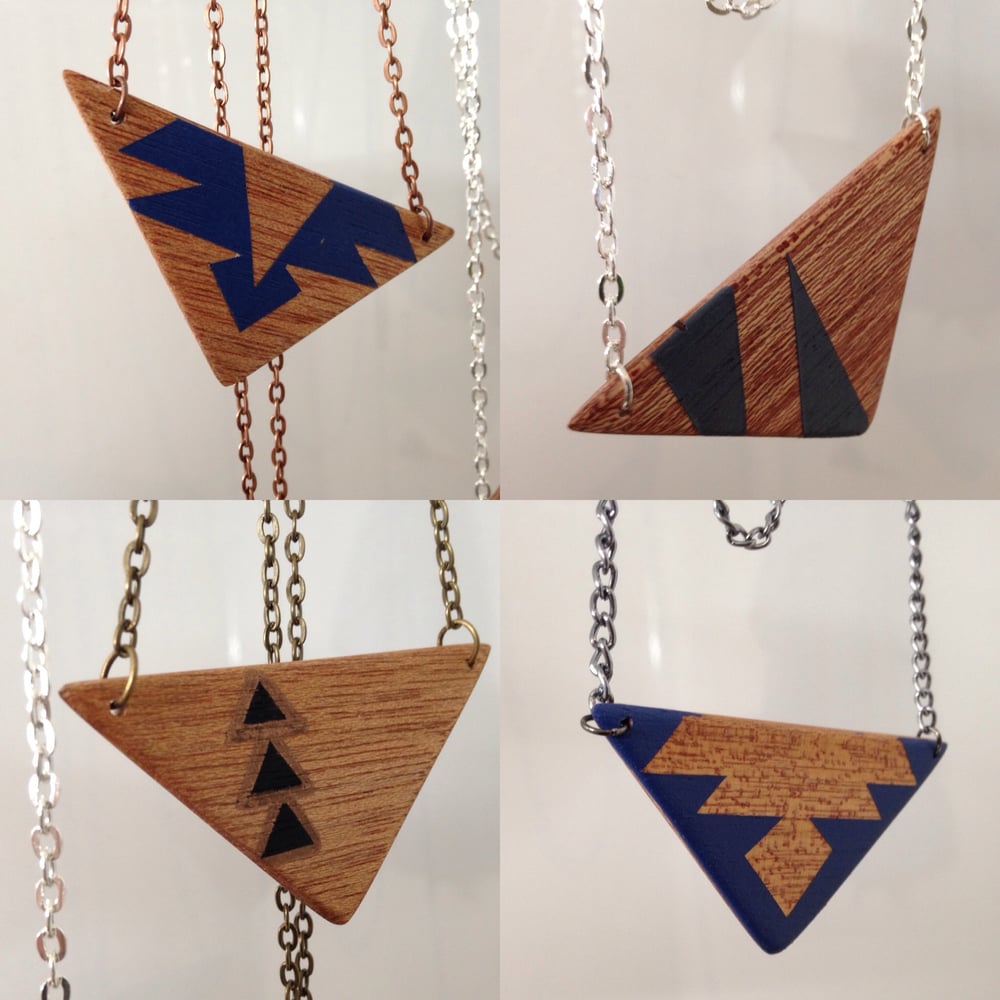 Image of Lila Wide Tri Necklace