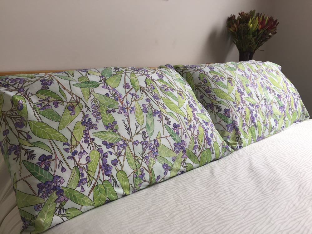 Image of Organic Cotton Sateen Pillowcases