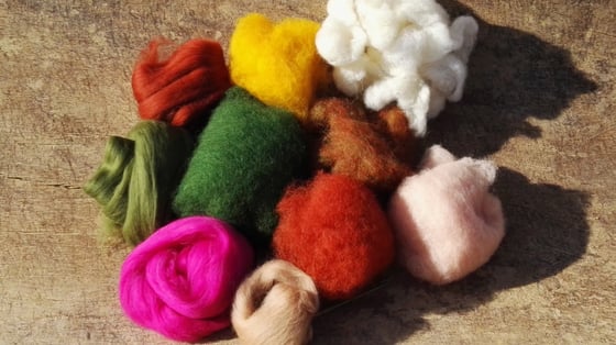 Image of Surtido de lana cardada y cardada peinada colores otoño