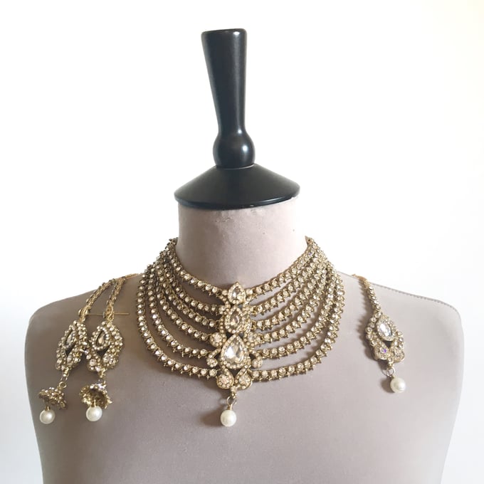Image of Zoya Crystal Necklace Set 