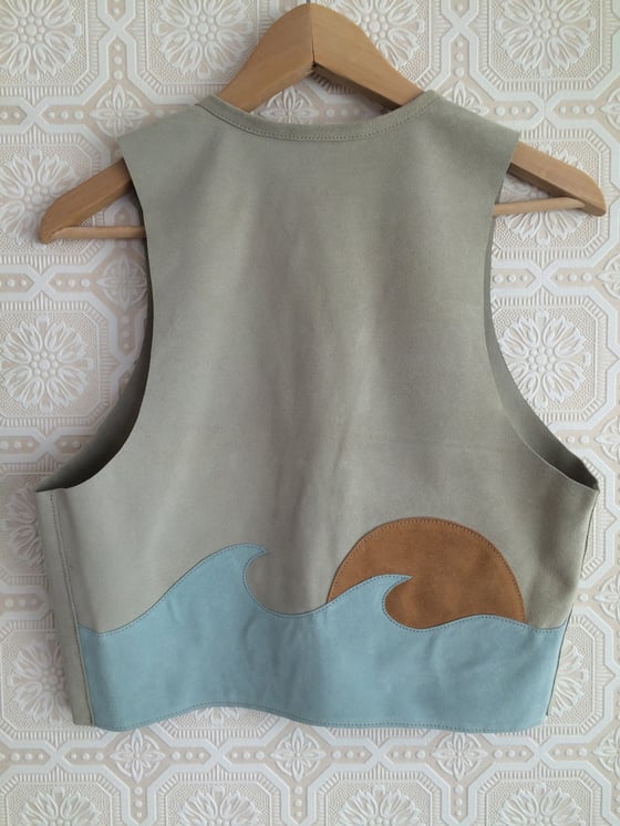 Image of COSTA SUR- Women's Playa Suede Vest