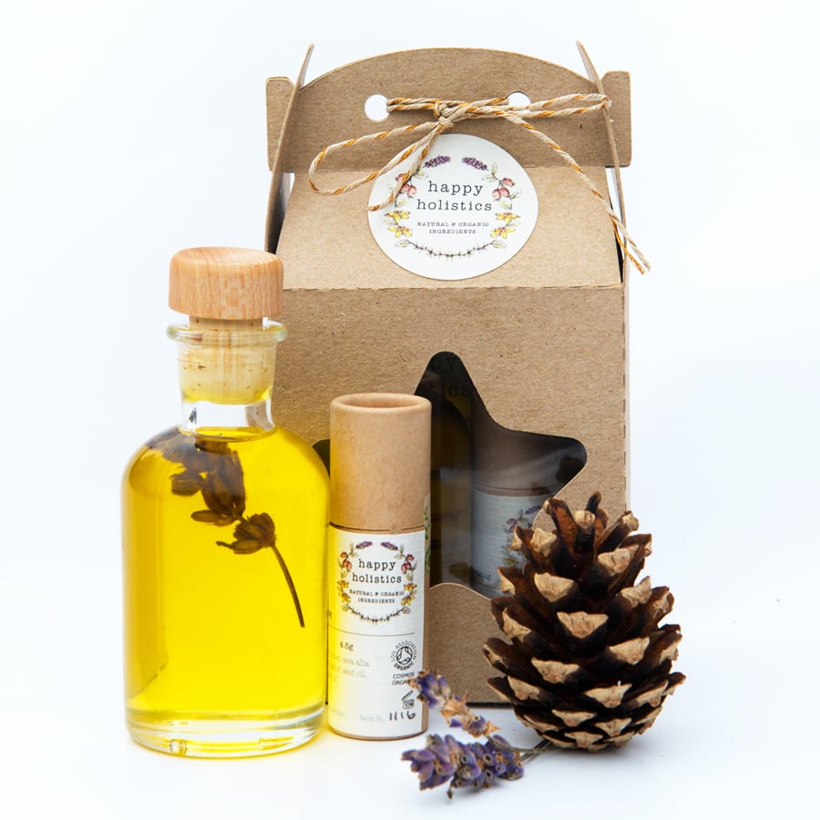 Image of Organic Soil Association Aromatherapy Bath/Body Oil and Lipbalm Gift Set