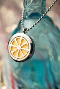 Citrus Squeeze Essential Oil Diffuser Necklace